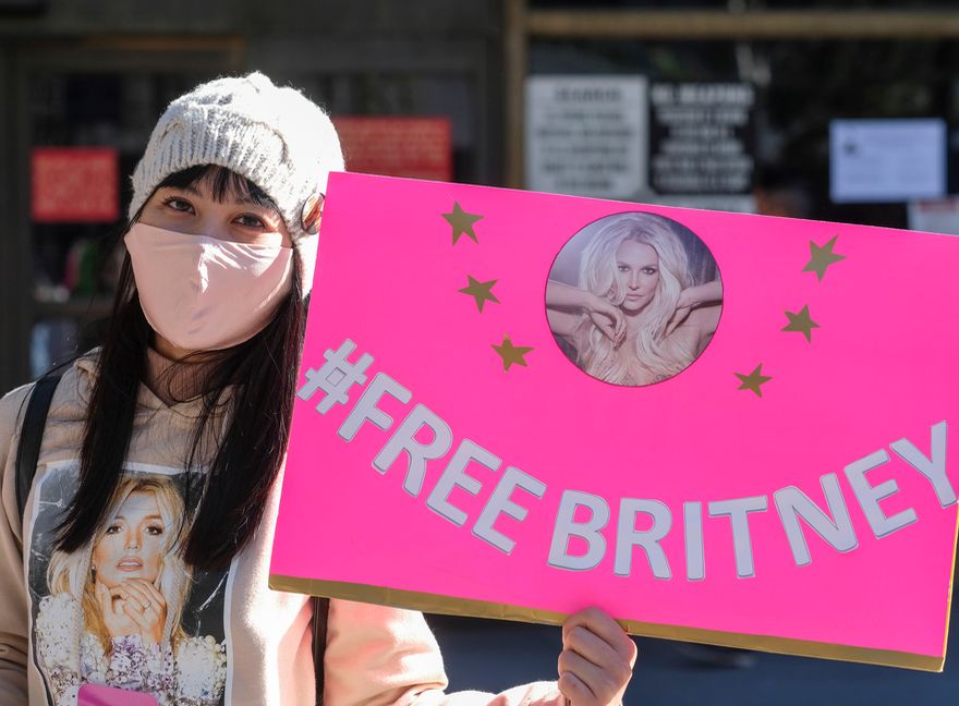 Britney Spears, i media Usa fanno mea culpa: “Perché siamo stati così crudeli?” 